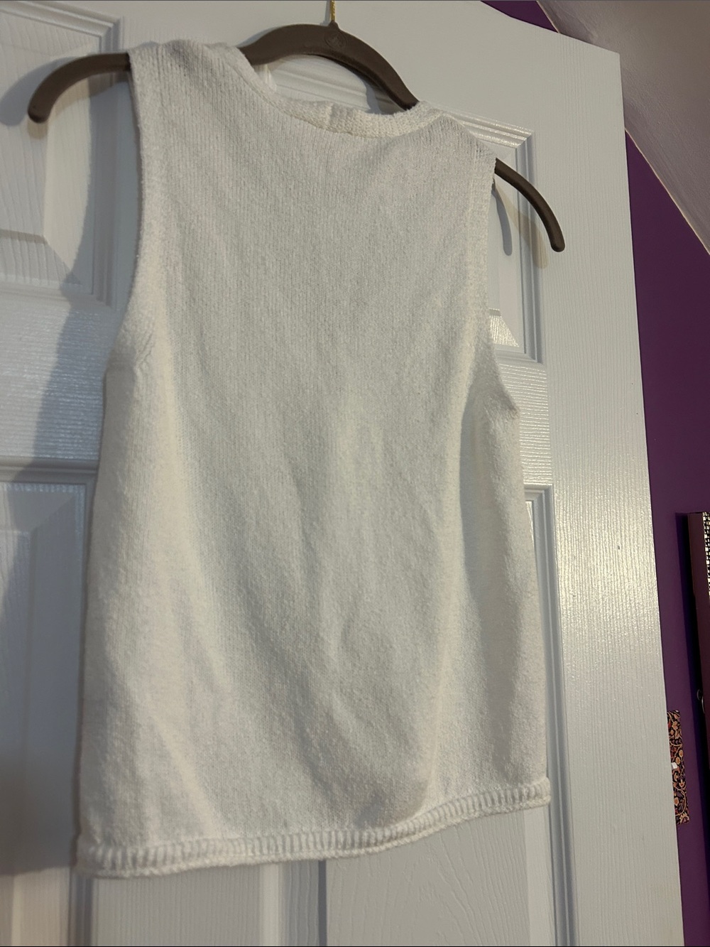 Gentle Fawn XS White V-Neck Tie Front Knit Tank - Picture 5 of 6